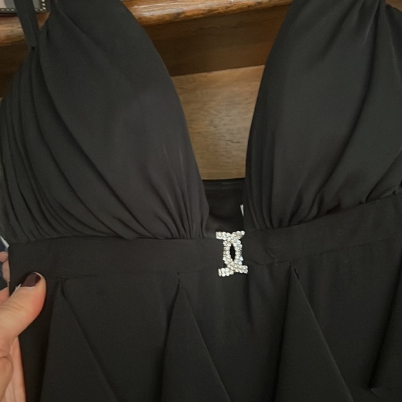 BETSY & ADAM Solid Black Halter Ruffled Detail Formal Dress, Size 4, NWT. - Picture 6 of 14